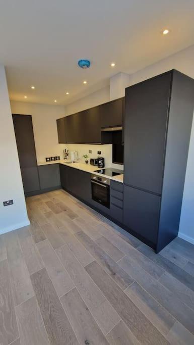 Dream Apartment Finchley 4 Min Walk To The Train Hendon Dış mekan fotoğraf